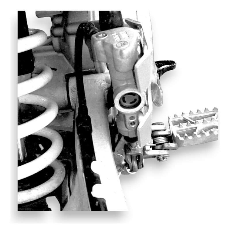 D_842467-MLA75644631753_042024-F.jpg Protector Bomba De Freno Trasero Honda Crf 450 R 2002-2018