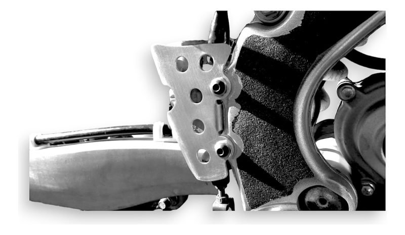 Protector Bomba De Freno Trasero Rvm Cz 250 R 2018-2025