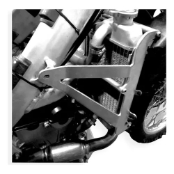 D_725830-MLA110635207263_042026-O.jpg Refuerzo Protector Radiador Honda Cr 250 R 2002-2007
