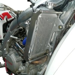 Refuerzo Protector Radiador Rvm Cz 250 R 2018-2025