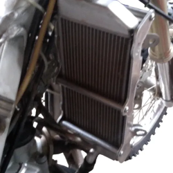 D_829581-MLA111164167647_052026-O.webp Refuerzo Protector Radiador Yamaha Wr 450 F 2007-2012